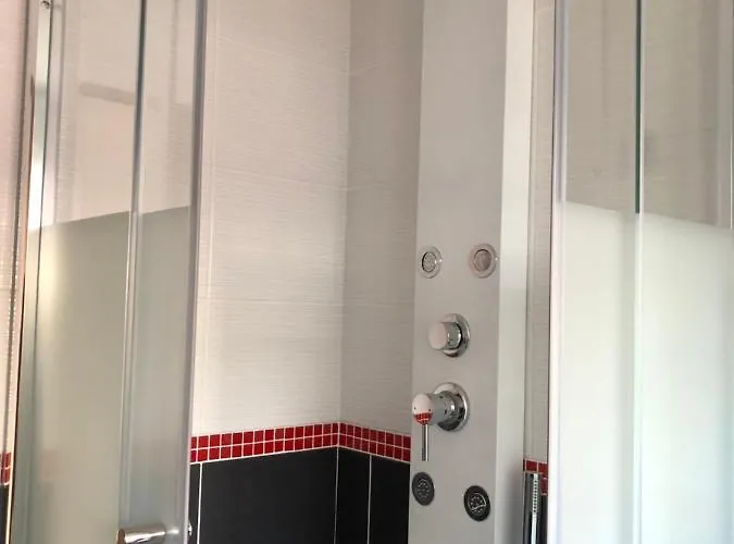 La Petite Maison 布雷斯特