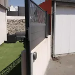 La Petite Maison 布雷斯特