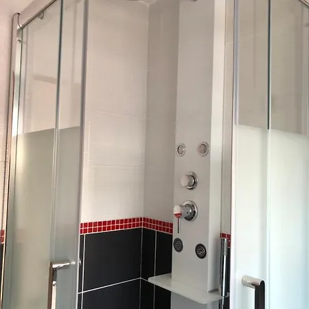 La Petite Maison Breszt